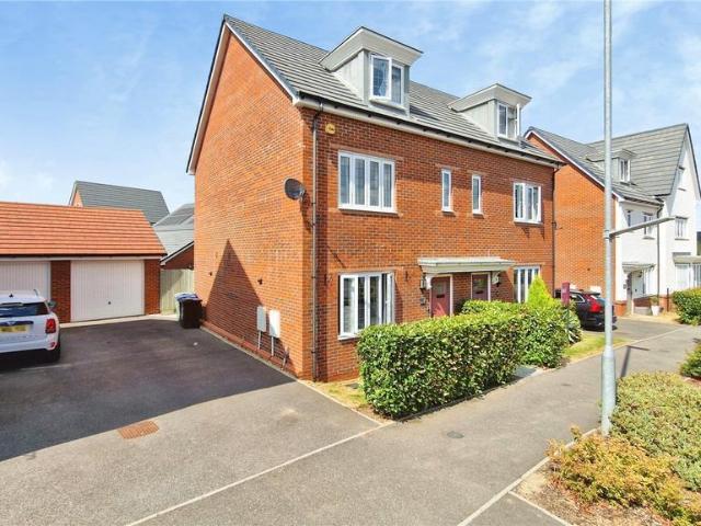 House for sale in Binfield