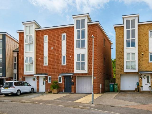 House for sale in Folkestone, Gibraltar