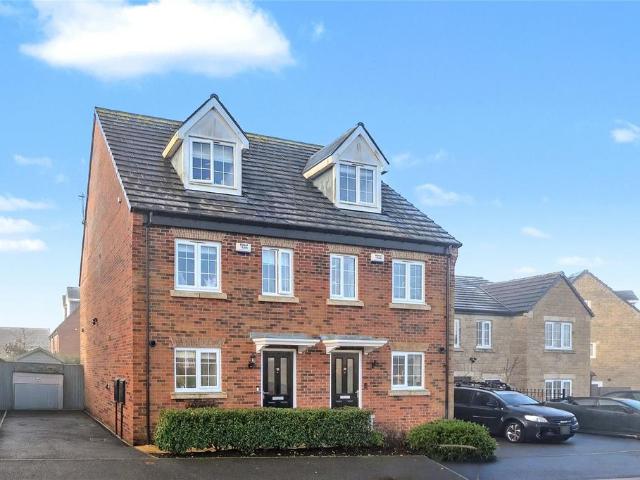 House for sale in Cookridge, West Yorkshire