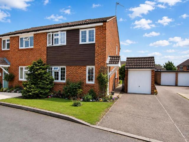House for sale in Elstree and Borehamwood, Borehamwood