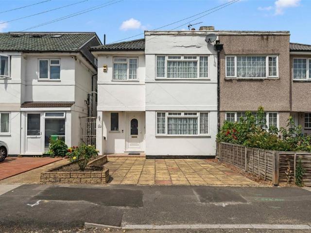 House for sale in London Borough of Merton, Mitcham