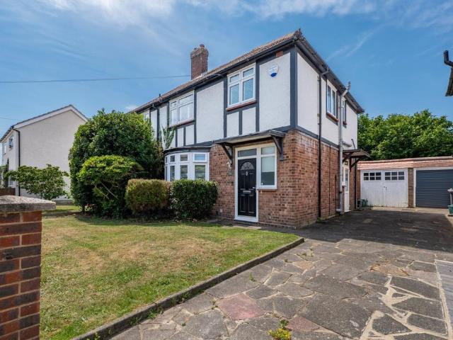 House for sale in Bromley Common, Greater London