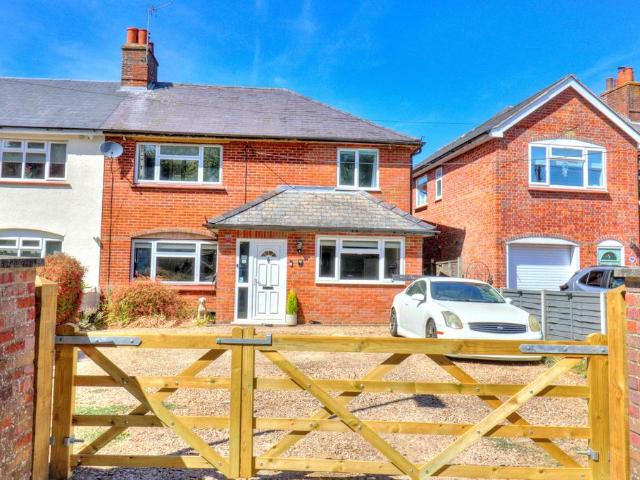 House for sale in Stokenchurch, Buckinghamshire