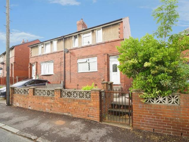 House for sale in Ardsley, South Yorkshire