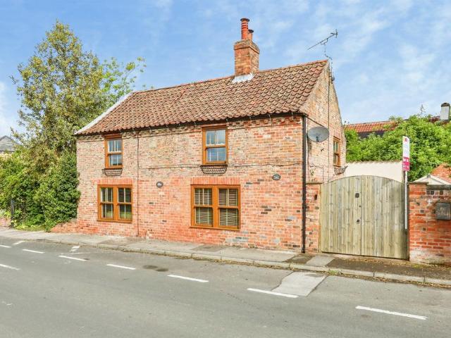 House for sale in Costhorpe, East Midlands