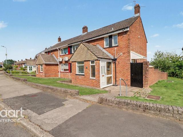 House for sale in Sebastopol, Griffithstown