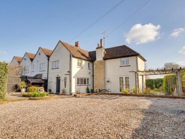 House for sale in Duton Hill, Essex