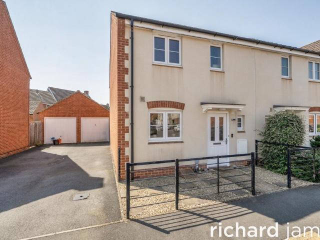 House for sale in Taw Hill, Abbey Mead