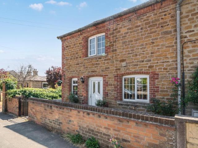 House for sale in Barholm, Lincolnshire