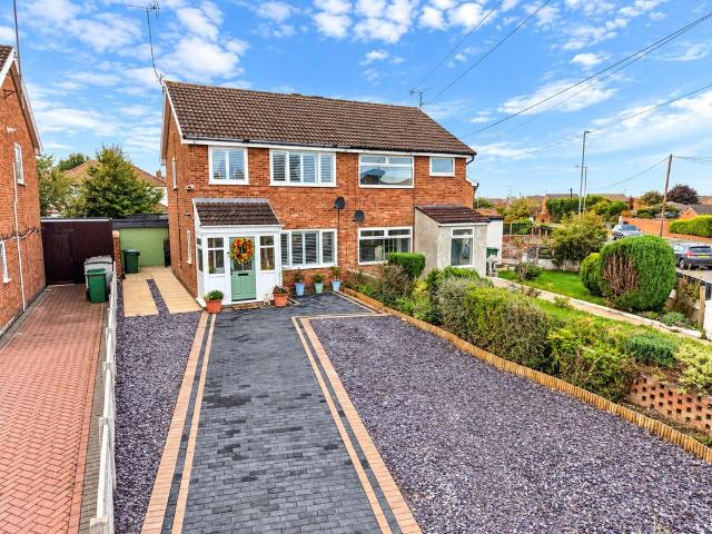 House for sale in Overchurch Hill, Saughall Massie