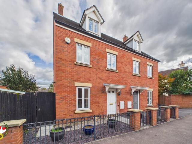 House for sale in Abbeydale, Gloucester