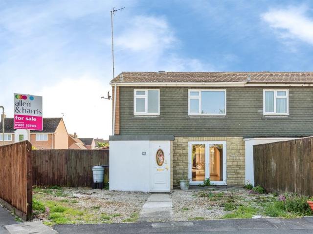 House for sale in Berrick Salome, Oxfordshire