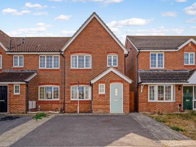 House for sale in Littlecote, West Sussex