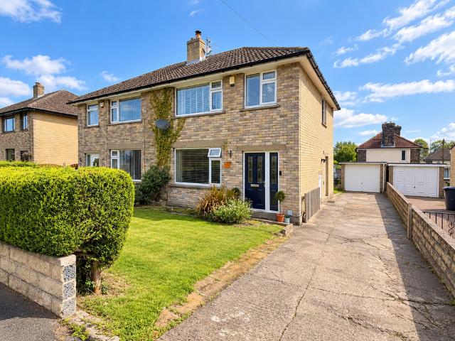 House for sale in Shepley, West Yorkshire