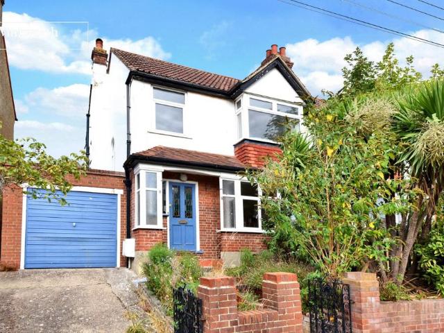 House for sale in Worcester Park, Greater London