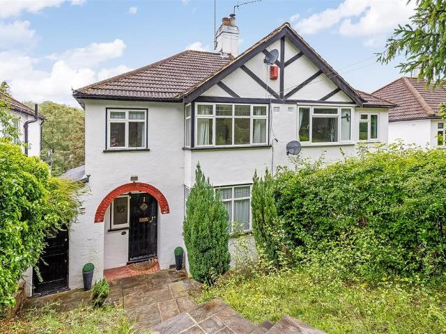 House for sale in London Borough of Croydon, Purley