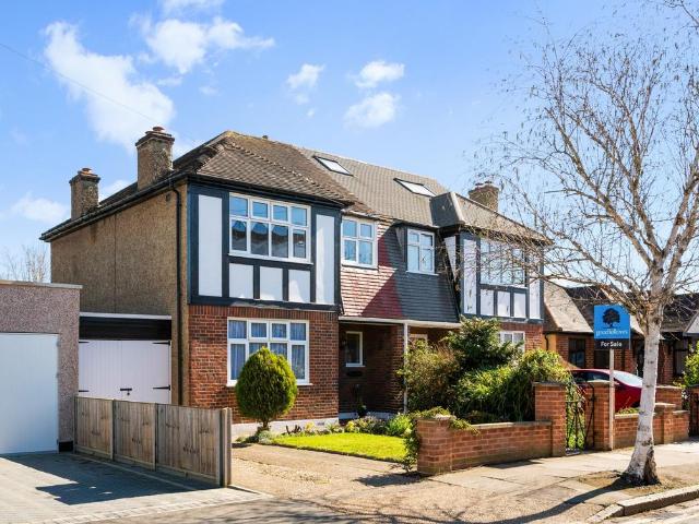 House for sale in London Borough of Merton, Merton Park