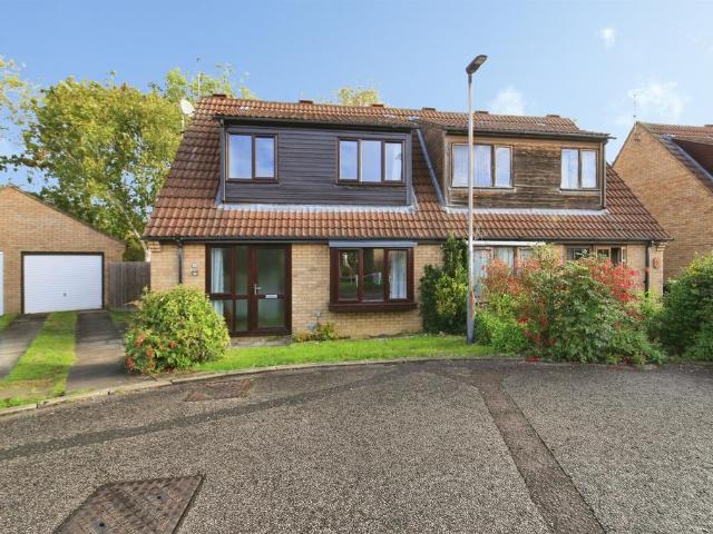 House for sale in Ortongate Centre, Peterborough