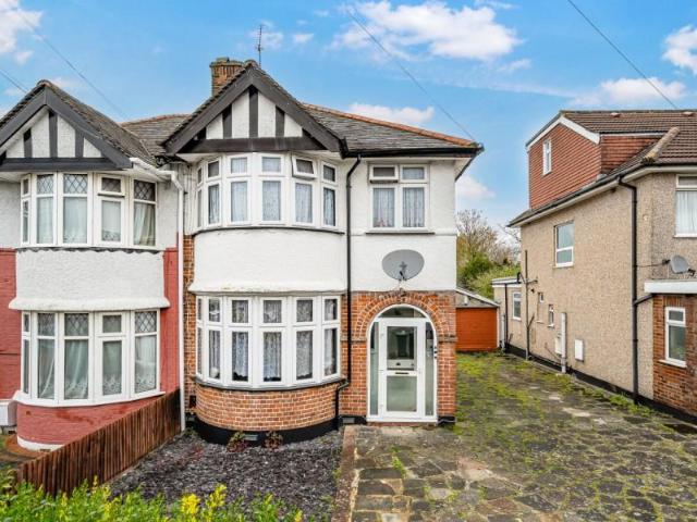 House for sale in Kingsbury, Greater London