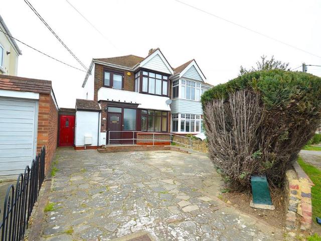 House for sale in Stroud Green, Barling