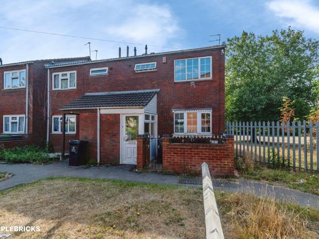 House for sale in Darlaston, West Midlands
