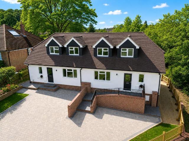 House for sale in Wrecclesham, Fole