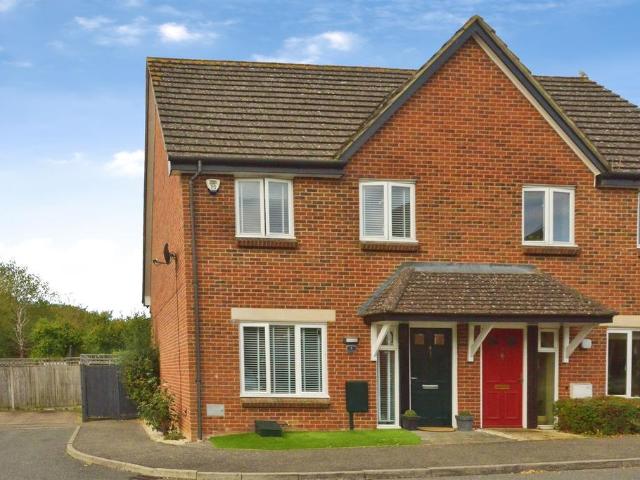 House for sale in Crownhill, Milton Keynes