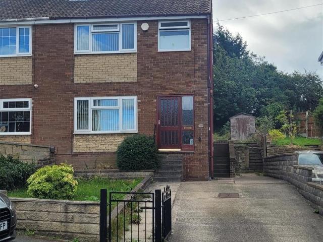 House for sale in Heckmondwike, West Yorkshire