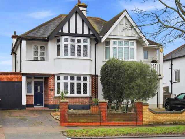 House for sale in Alton Barnes, Essex