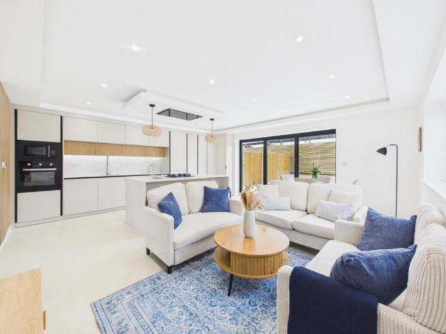 House for sale in Greater London