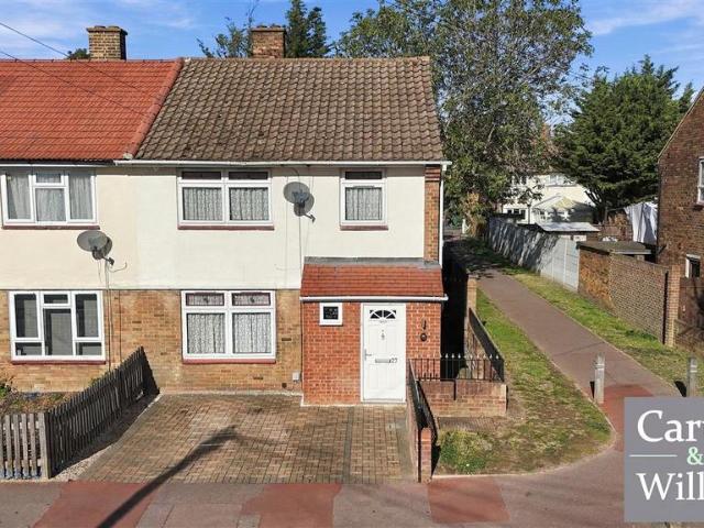 House for sale in London Borough of Barking and Dagenham, Greater London