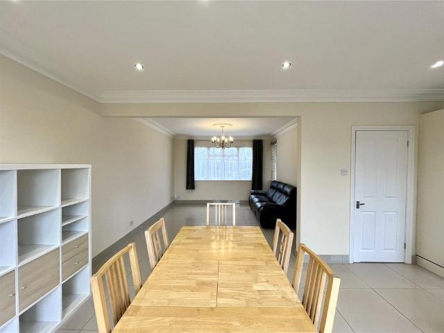 House for sale in London Borough of Ealing, Park Royal