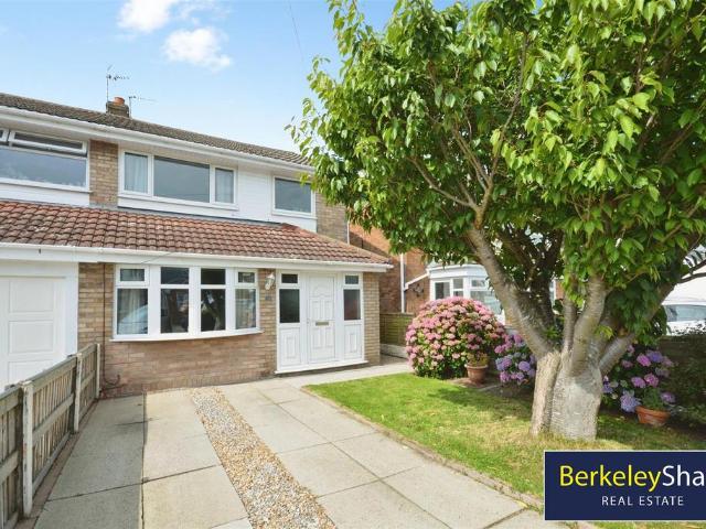 House for sale in The Smallholdings, Maghull