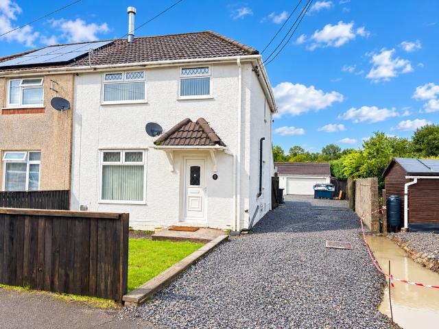 House for sale in Cwmllynfell