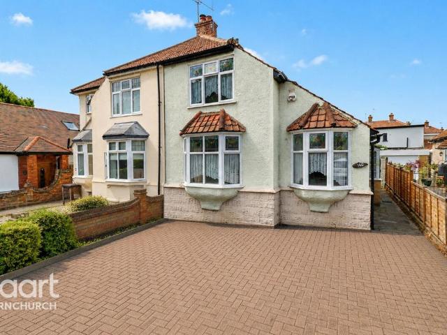 House for sale in Gidea Park, Greater London