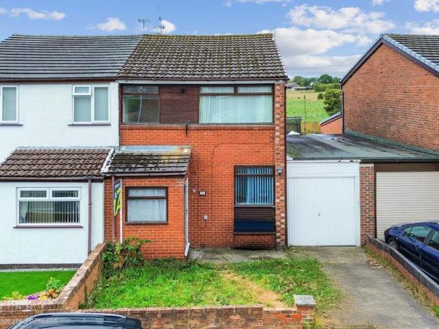 House for sale in Burtonwood and Westbrook, Warrington