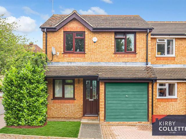 House for sale in Broxbourne, Hertfordshire