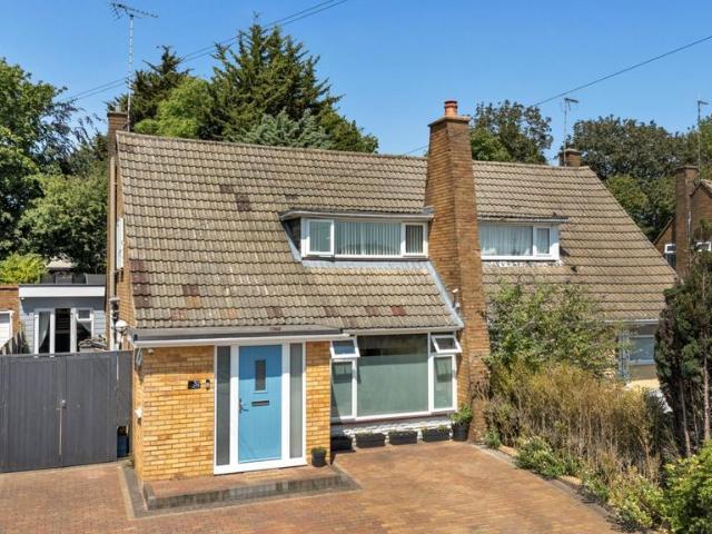 House for sale in Dunstable, Bedfordshire