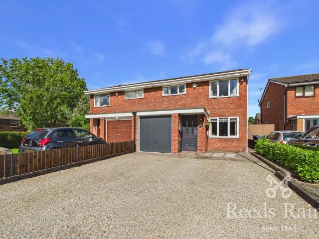 House for sale in Moss Side, South Ribble