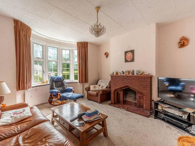 House for sale in Ruislip, Eastcote