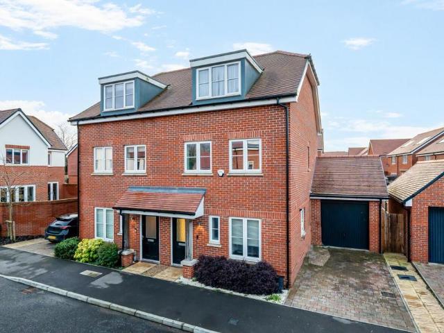 House for sale in Worplesdon, Westborough