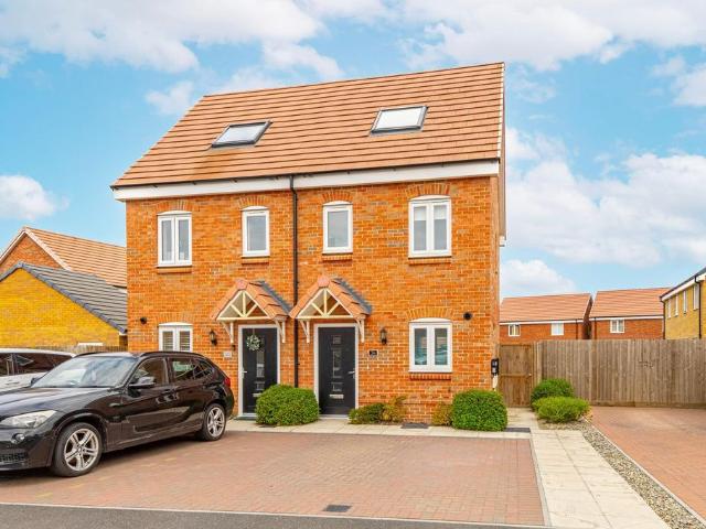 House for sale in Stokesby, Norfolk