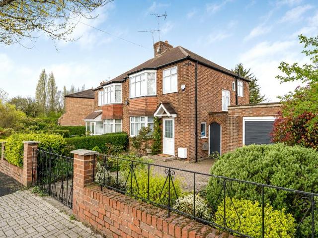 House for sale in London Borough of Barnet, Greater London