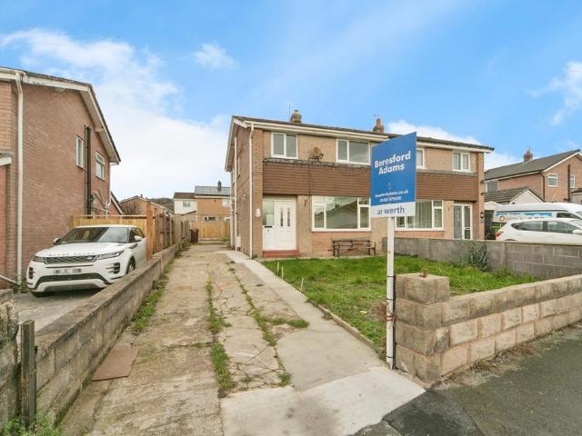 House for sale in Esgyryn, Conwy