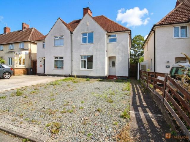 House for sale in Braunstone, Leicester