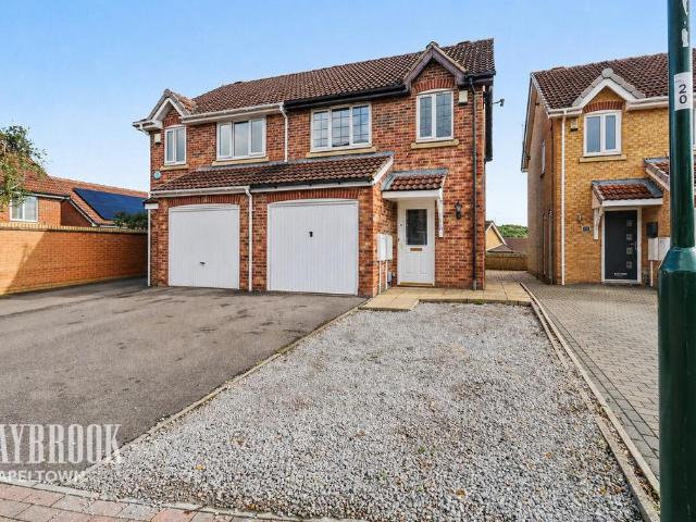 House for sale in Chapeltown, South Yorkshire