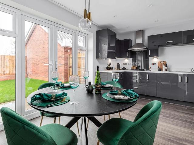 House for sale in Greenheys, Salford