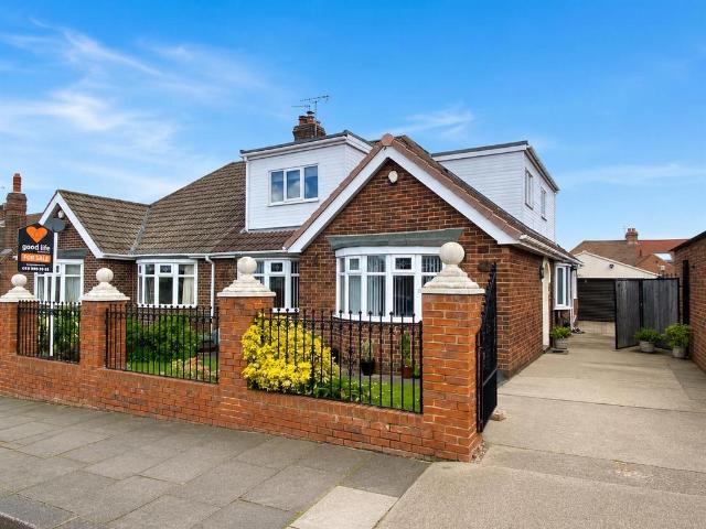 House for sale in Elstob Farm Estate, Tyne And Wear