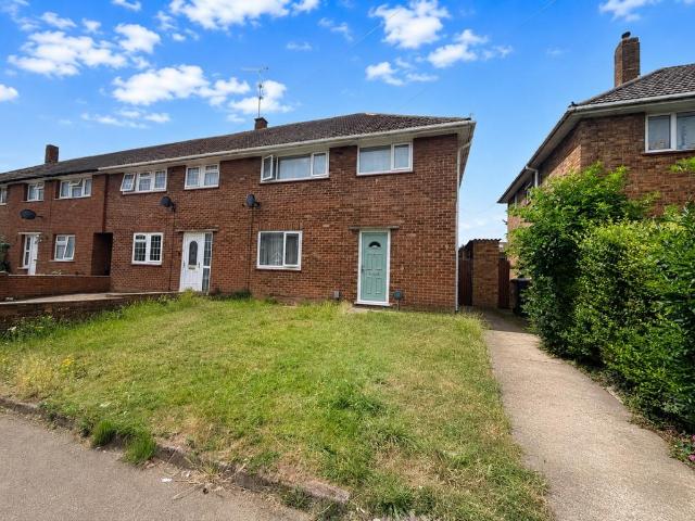 House for sale in Leagrave, Luton