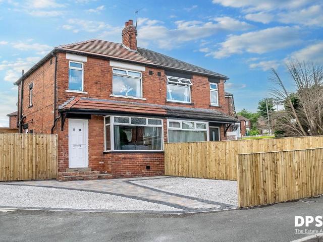 House for sale in Wortley, West Yorkshire